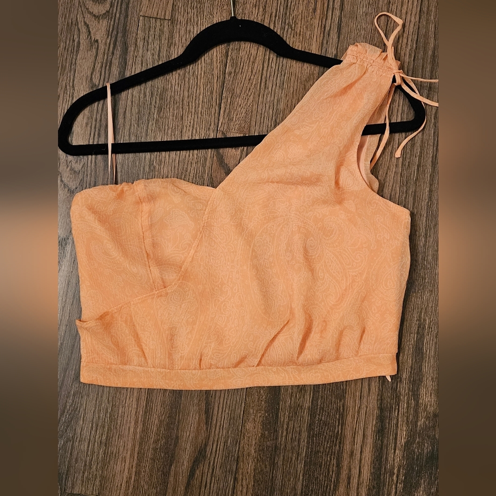 NWT Express One Shoulder cropped top Small